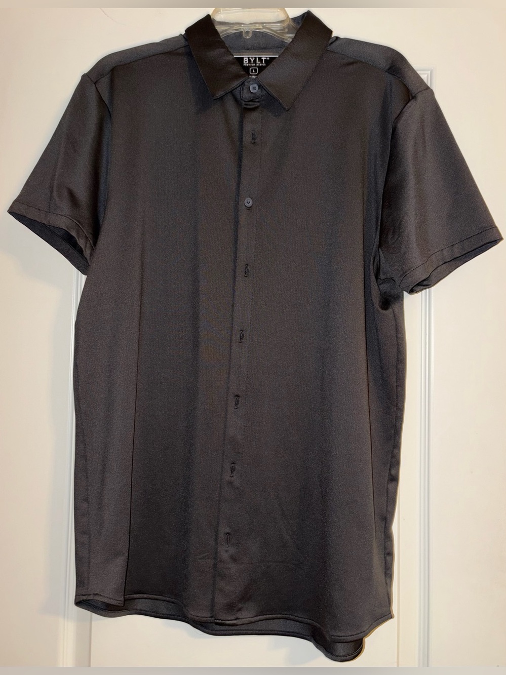 GENTLY USED MENS BYLT EXECUTIVE BUTTON DOWN